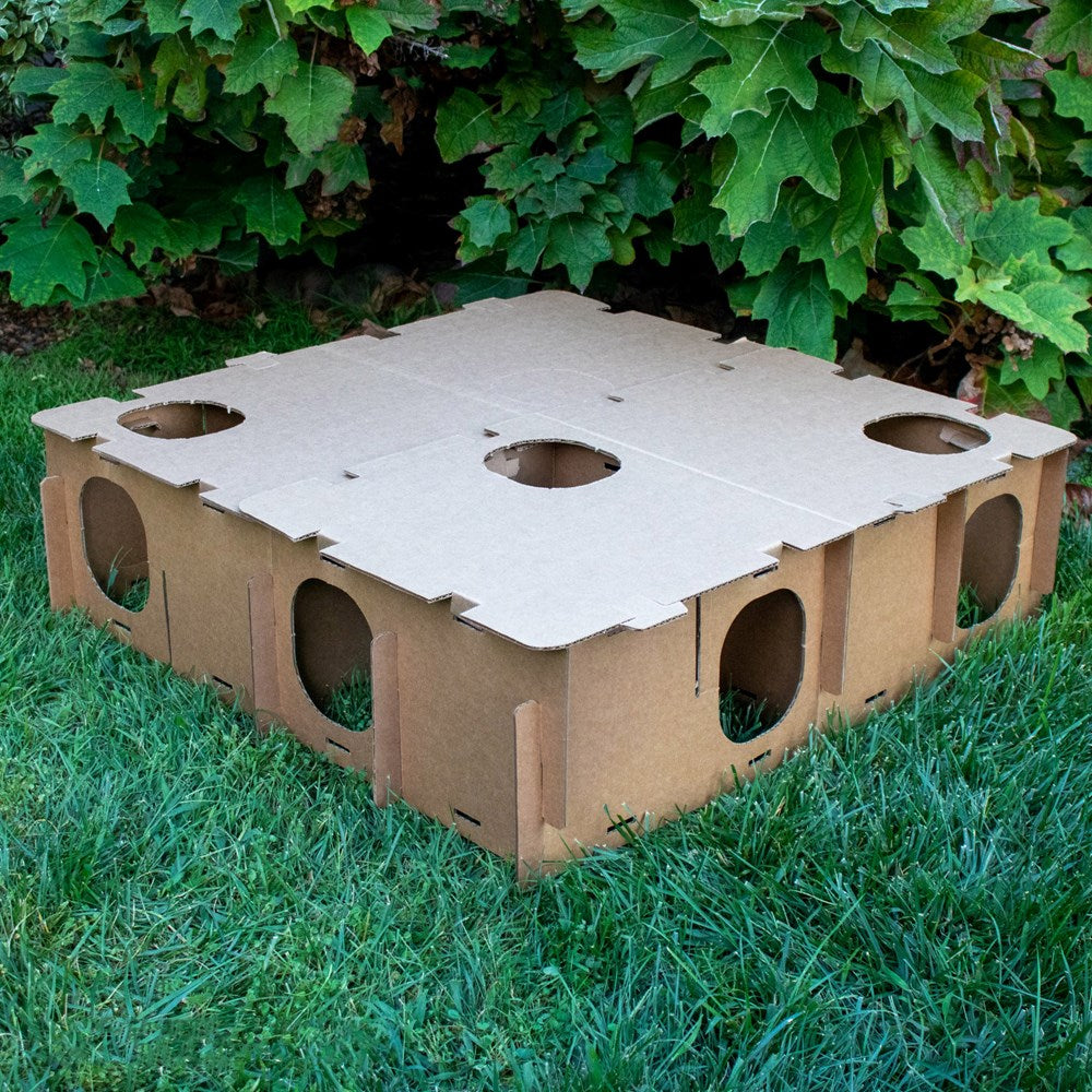 Nature Island Play & Hide Maze Haven for Rabbits Woofy and Whiskers