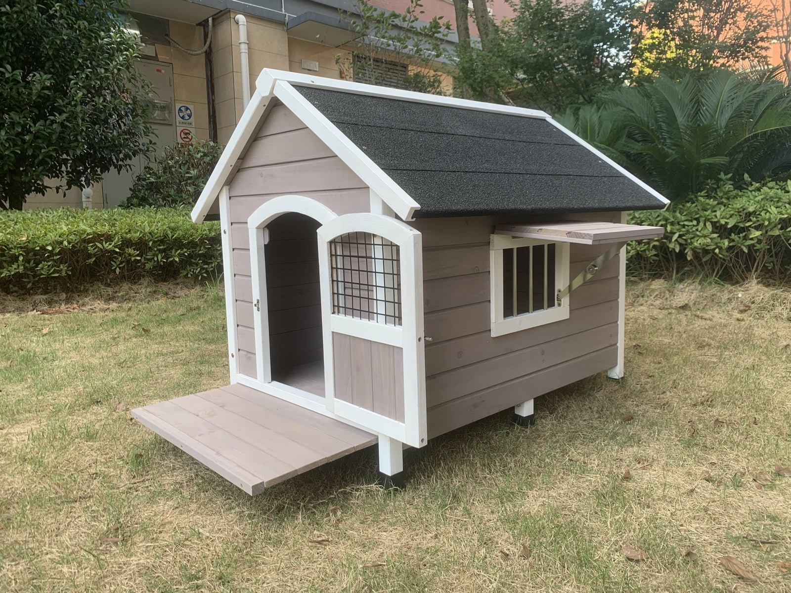 YES4PETS XL Timber Dog Kennel – Grey Cabin With Door Wooden Dog Kennel YES4PETS