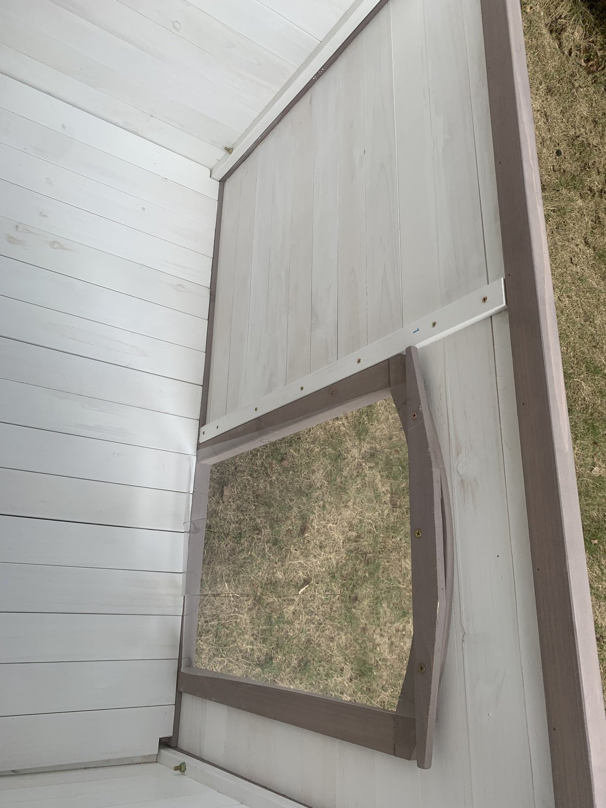 YES4PETS XL Timber Dog Kennel – White Stripe Cabin wooden dog kennel YES4PETS