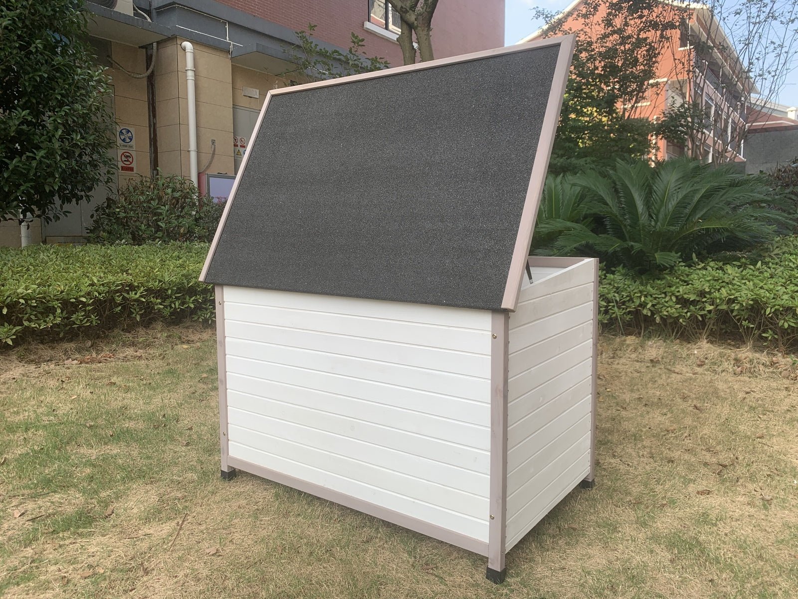 YES4PETS XL Timber Dog Kennel – White Stripe Cabin wooden dog kennel YES4PETS